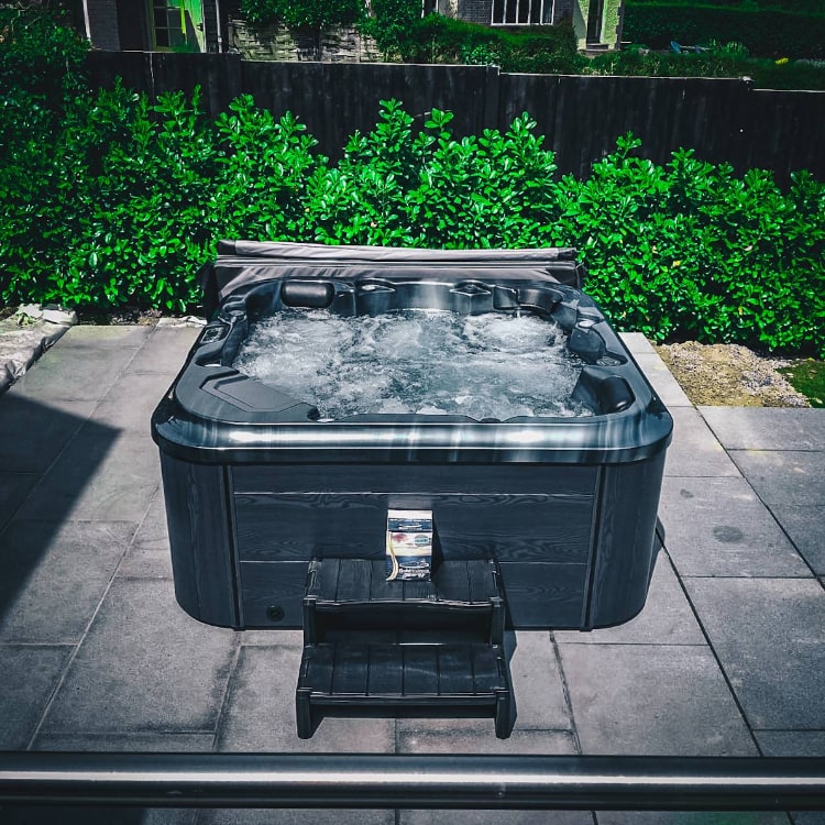 H20 4200 Series 5 Person 2 Lounger Hot Tub