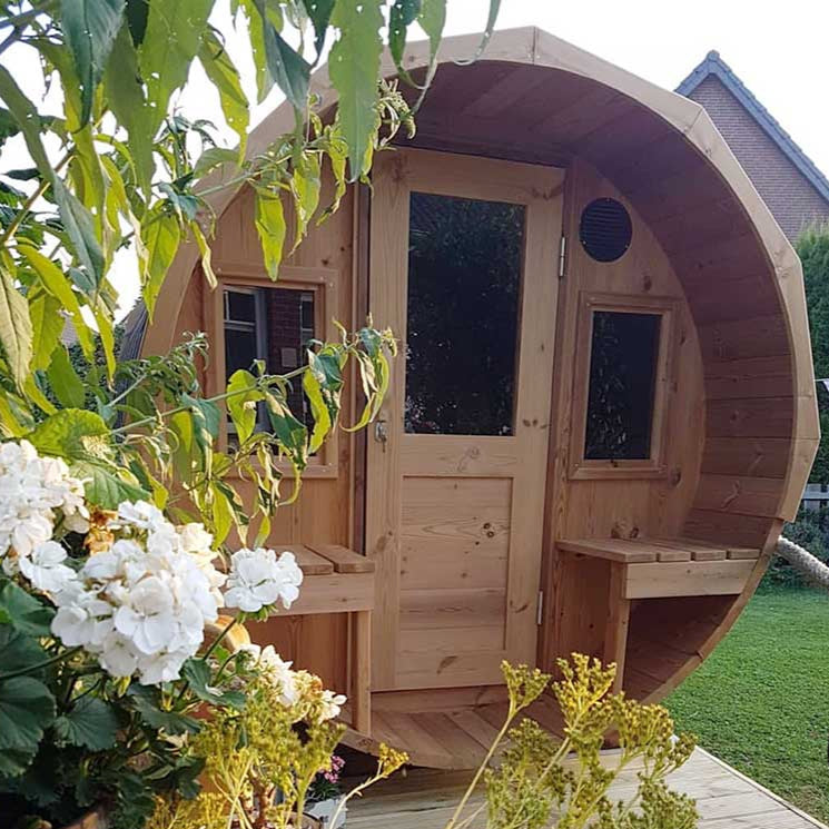 Outdoor 4-6 Person Barrel Sauna with Outdoor Seating 2.4m