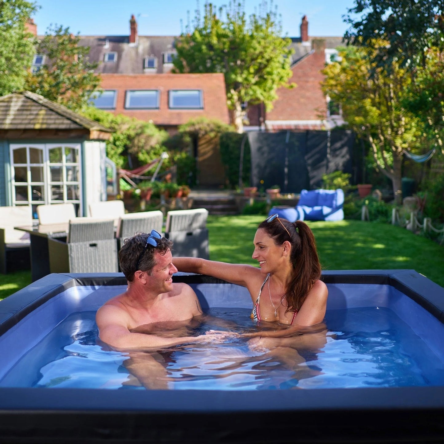 Garda 4/6-Person Eco Foam Hot Tub with Built-In Integrated Heater Plug and Play