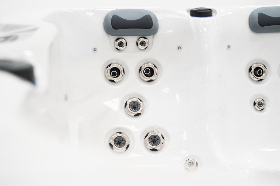 Platinum Spas 2-3 Person Hot Tub 13 Amp | Bluetooth Speakers, Ozone Water Care, 26 Jets, Lounger