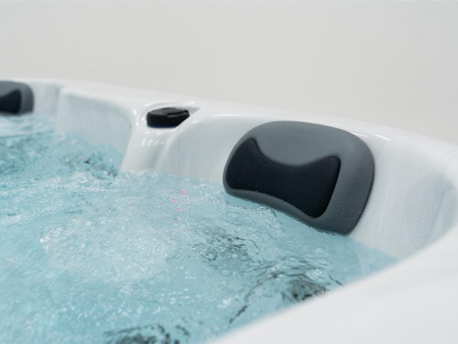 Platinum Spas 4-5 Person Hot Tub 13 Amp | Bluetooth Speakers, Ozone Water Care, 27 Jets, 2 Lounges