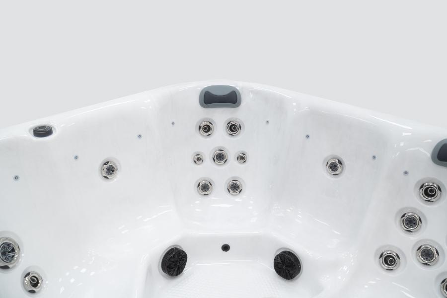 Platinum Spas 4-6 Person Hot Tub 13 Amp | Bluetooth Speakers, Ozone Water Care, 28 Jets, Lounger