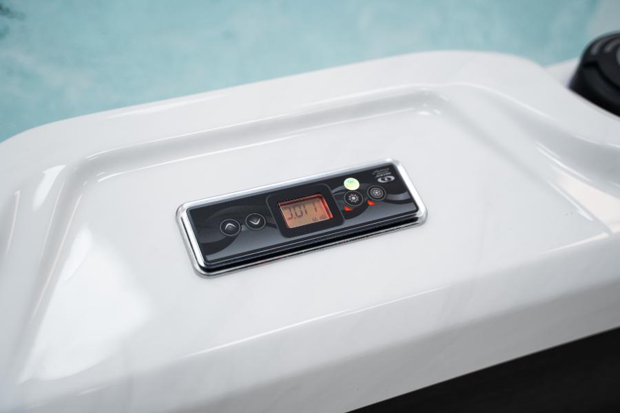 Platinum Spas 4-6 Person Hot Tub 13 Amp | Bluetooth Speakers, Ozone Water Care, 28 Jets, Lounger