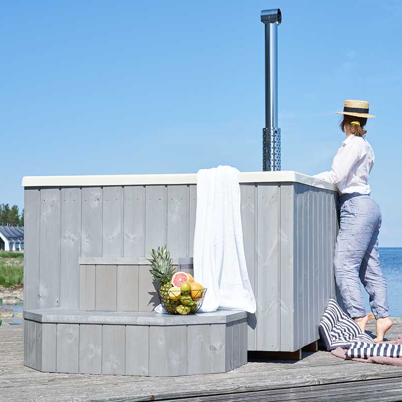 Quattro Wood Fired Hot Tub | 6-8 Person Customisable Fibre Glass Hot Tub