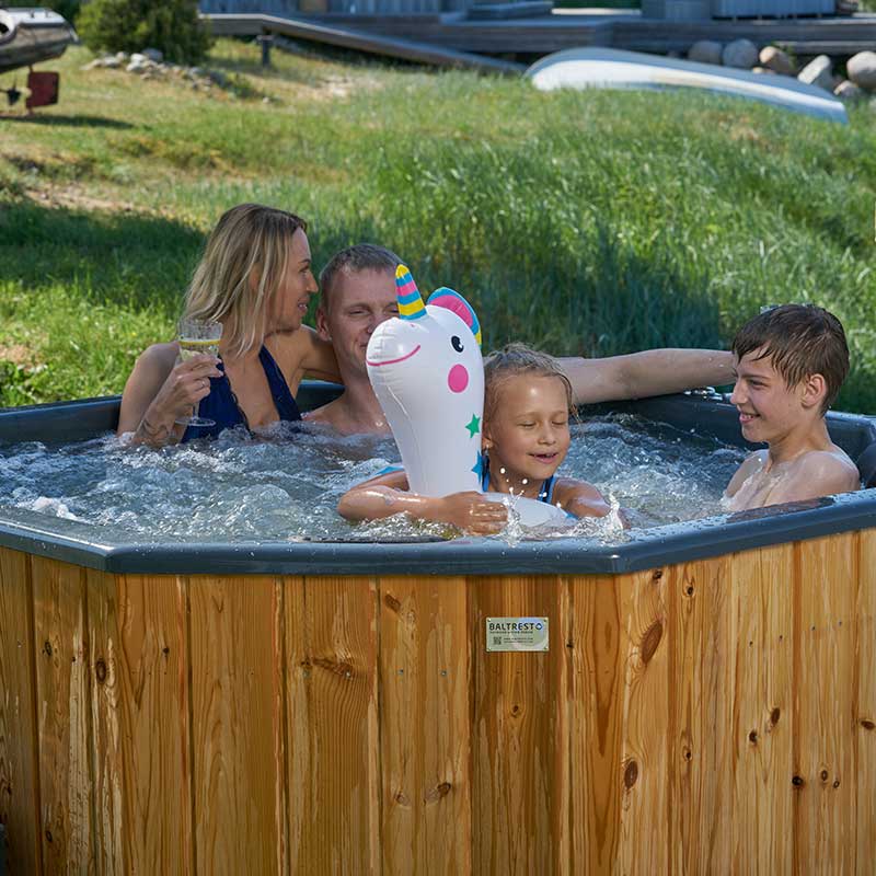 Baltresto Octa Wood-Fired Fibreglass Hot Tub 6 Person