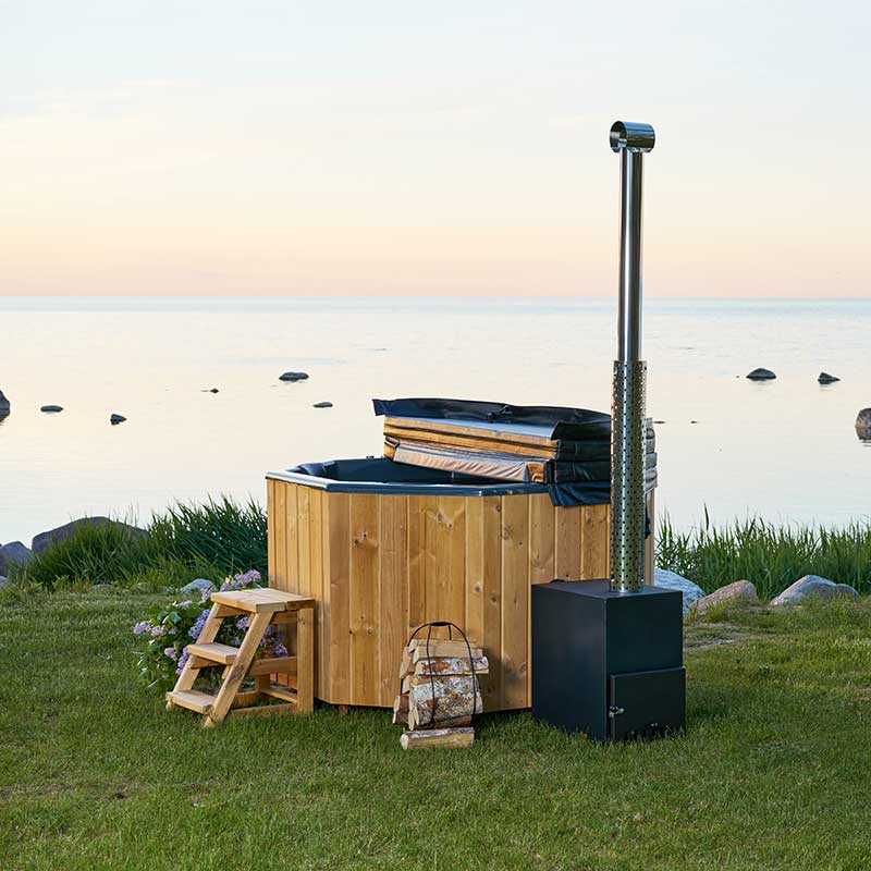 Baltresto Octa Wood-Fired Fibreglass Hot Tub 6 Person