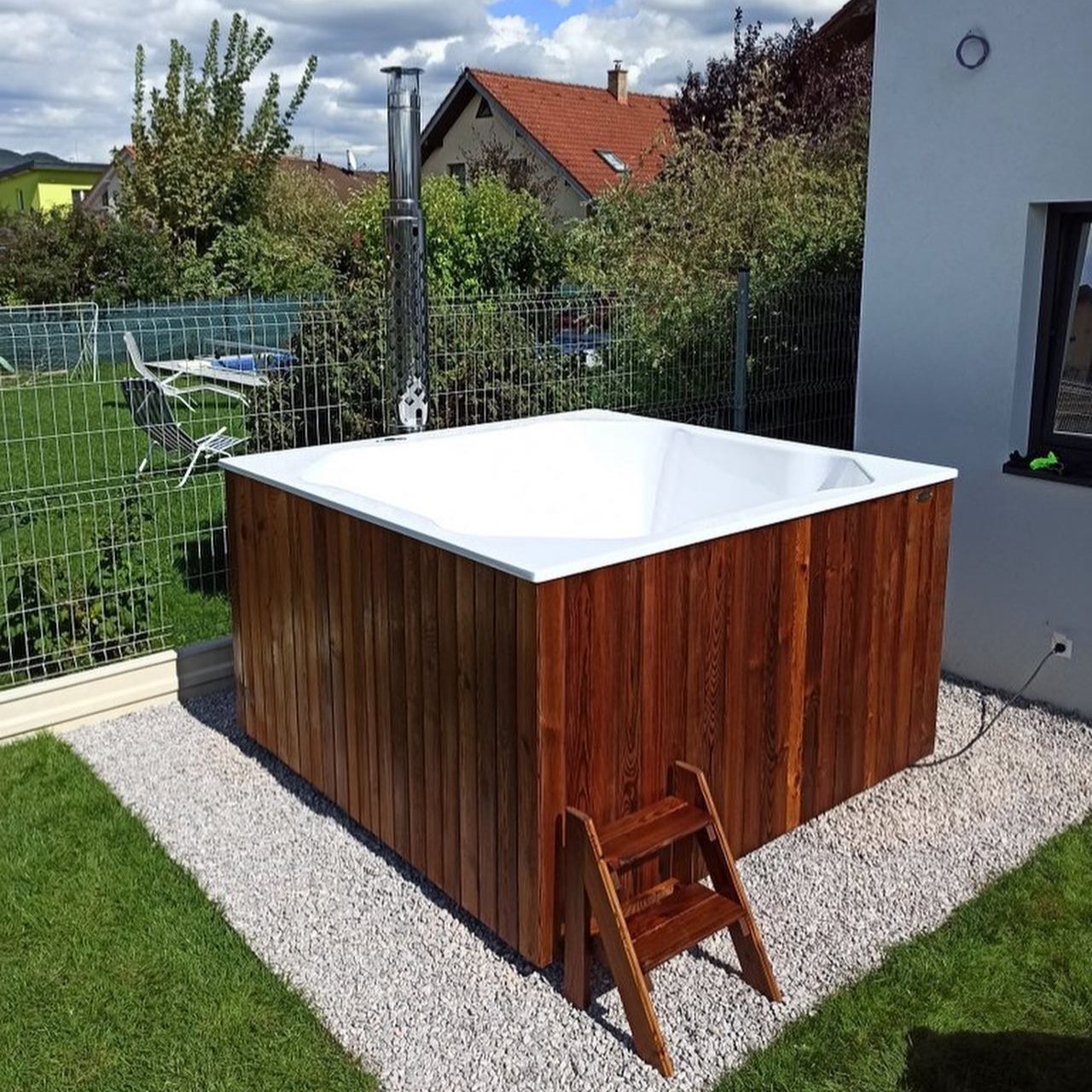 Polar Spa Elite Quattro 200 Wood Fired 35kW Stove 6-8 Person Hot Tub