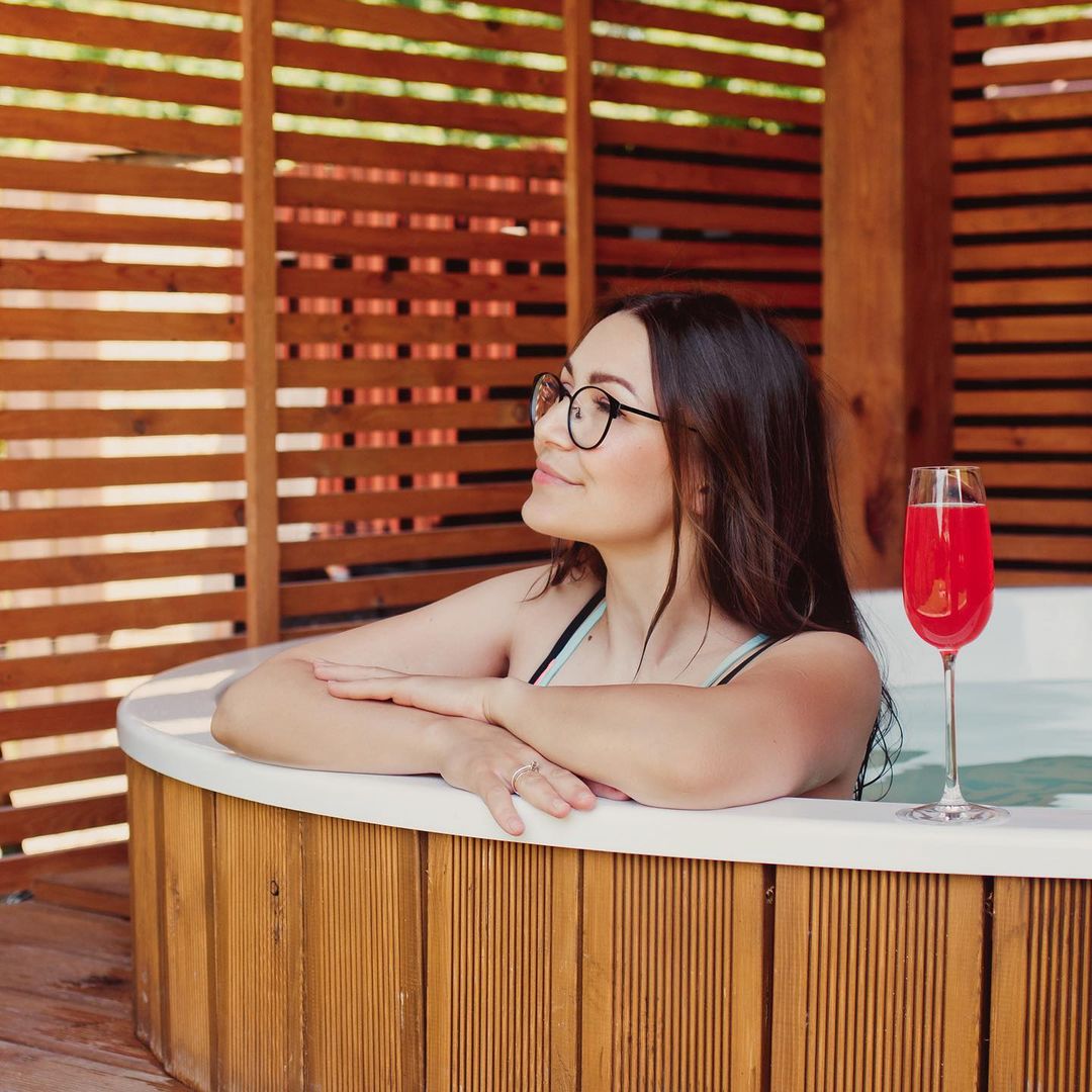 Polar Spa Comfort Family 220 Wood Fired 40kW External Stove 6-8 Person Hot Tub