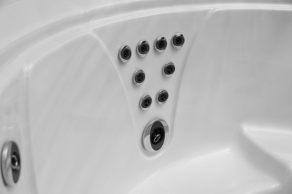 H20 1000 Series 5-6 Person 13A Plug and Play Hot Tub