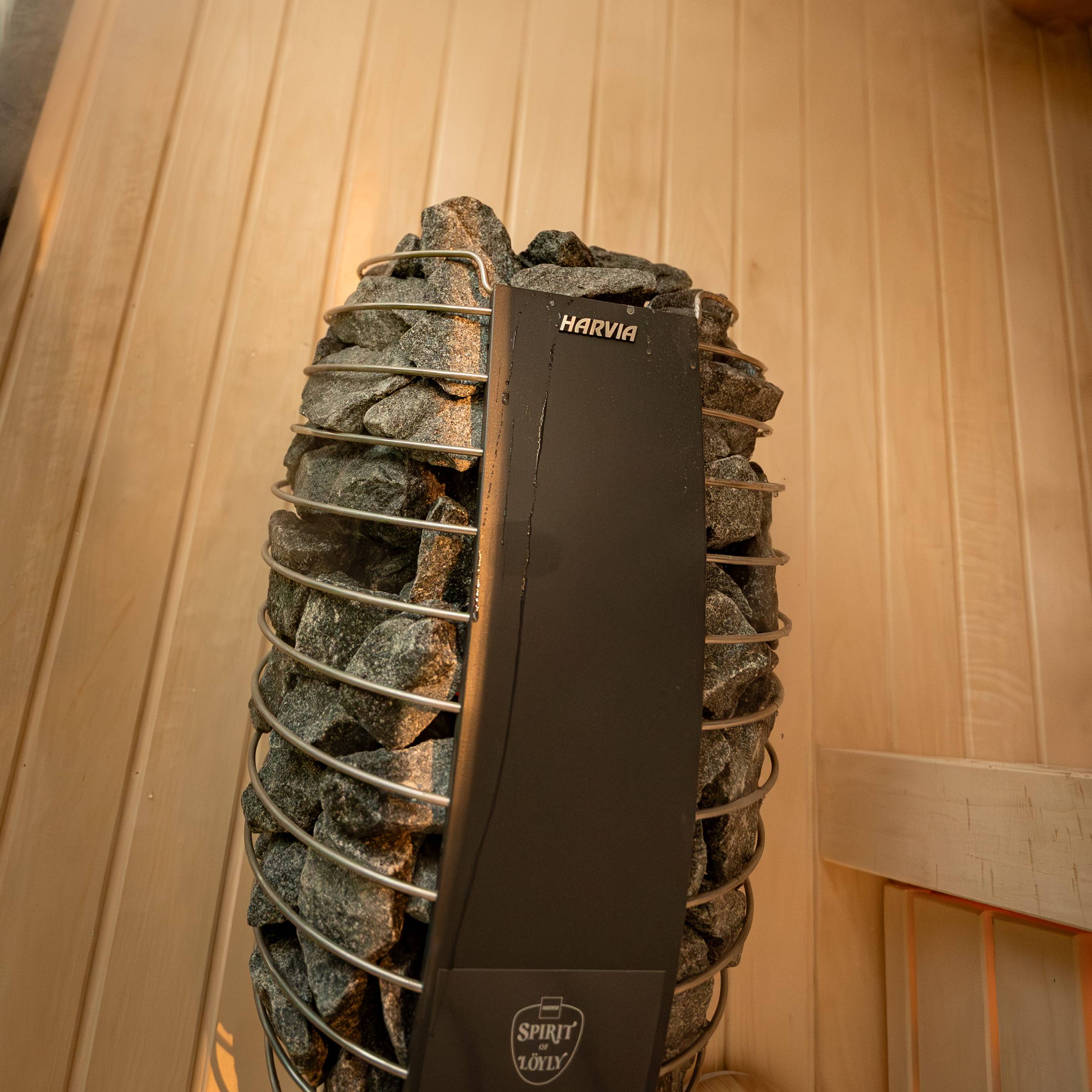 Celsium Wellness Jonas Classic 4 Person Square Traditional Sauna