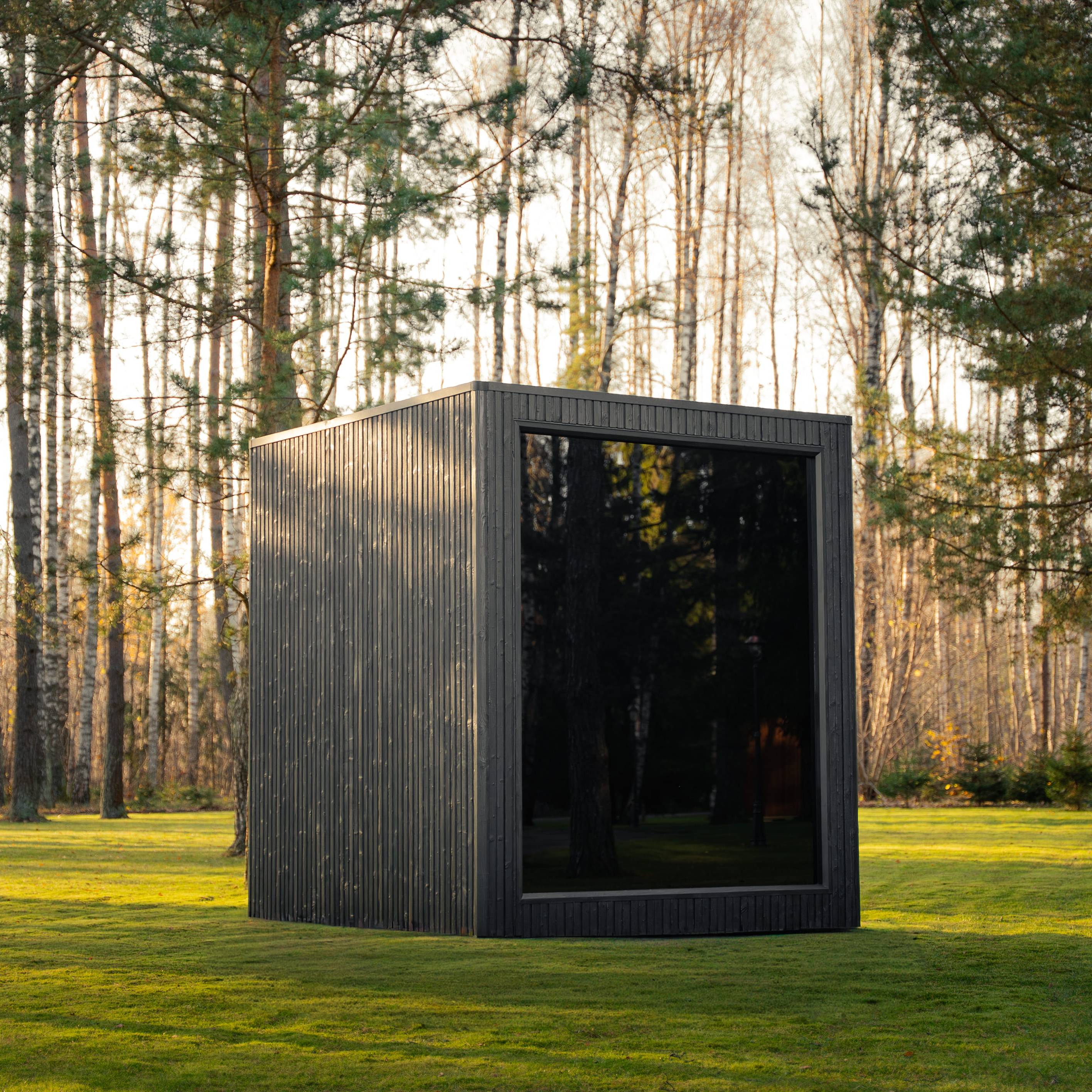 Celsium Wellness Jonas Classic 4 Person Square Traditional Sauna