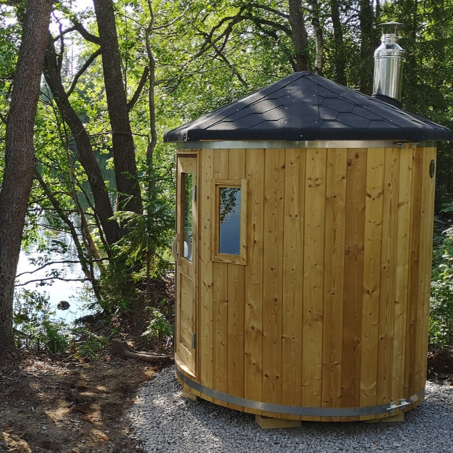 Baltresto Vertical 1 - 2 Person Outdoor Sauna