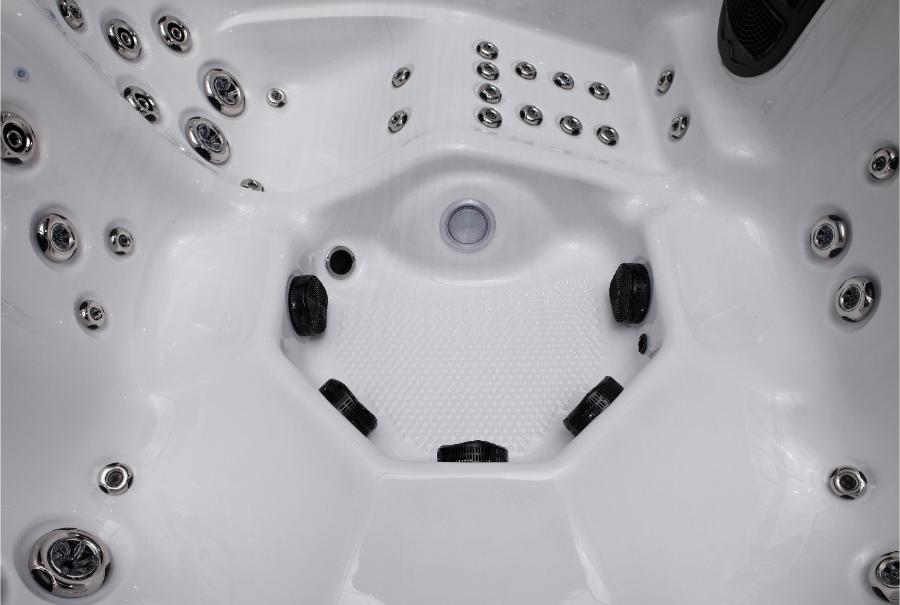 Platinum Spas 4-6 Person Hot Tub 32 Amp | Bluetooth Speakers, Ozone Water Care, 59 Jets, Lounger