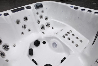 Nova 4-6 Person Hot Tub 32 Amp | Bluetooth Speakers, Ozone Water Care, 59 Jets, Lounger