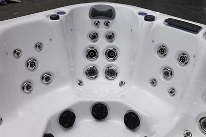 Nova 4-6 Person Hot Tub 32 Amp | Bluetooth Speakers, Ozone Water Care, 59 Jets, Lounger