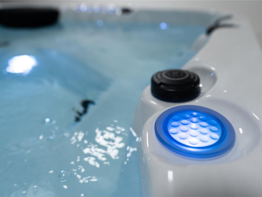 Platinum Spas 4-5 Person Hot Tub 13 Amp | Bluetooth Speakers, Ozone Water Care, 27 Jets, 2 Lounges