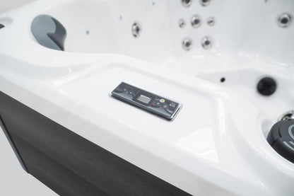 Horizon 4-6 Person Hot Tub 13 Amp | Bluetooth Speakers, Ozone Water Care, 28 Jets, Lounger
