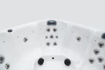 Horizon 4-6 Person Hot Tub 13 Amp | Bluetooth Speakers, Ozone Water Care, 28 Jets, Lounger
