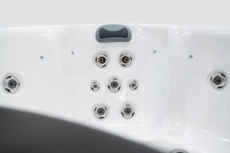 Platinum Spas 4-6 Person Hot Tub 13 Amp | Bluetooth Speakers, Ozone Water Care, 28 Jets, Lounger