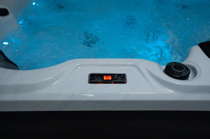 Horizon 4-6 Person Hot Tub 13 Amp | Bluetooth Speakers, Ozone Water Care, 28 Jets, Lounger
