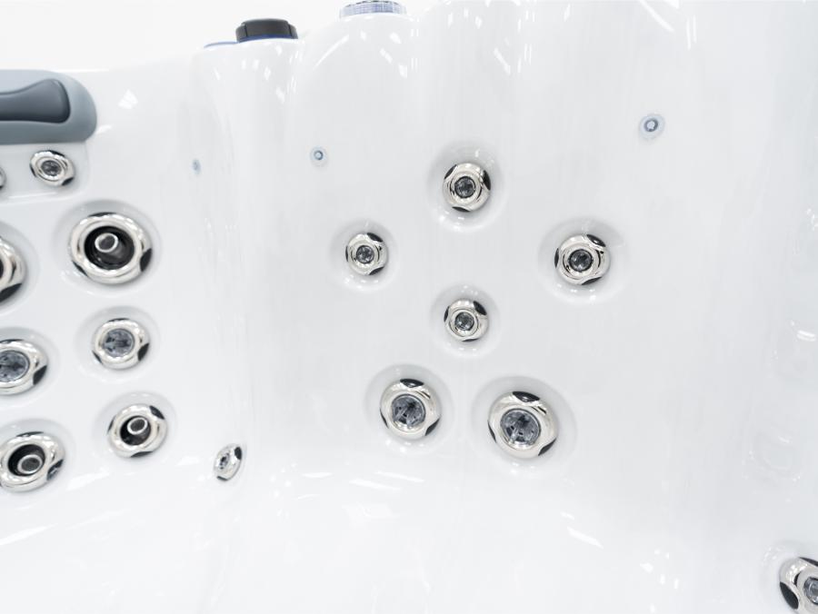 Platinum Spas 6-7 Person Hot Tub 32 Amp | Bluetooth Speakers, Ozone Water Care, 59 Jets