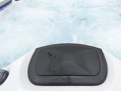 Aurora XL 6-7 Person Hot Tub 32 Amp | Bluetooth Speakers, Ozone Water Care, 59 Jets