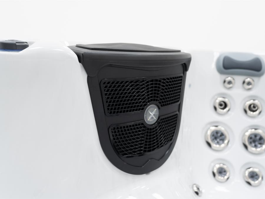 Platinum Spas 6-7 Person Hot Tub 32 Amp | Bluetooth Speakers, Ozone Water Care, 59 Jets