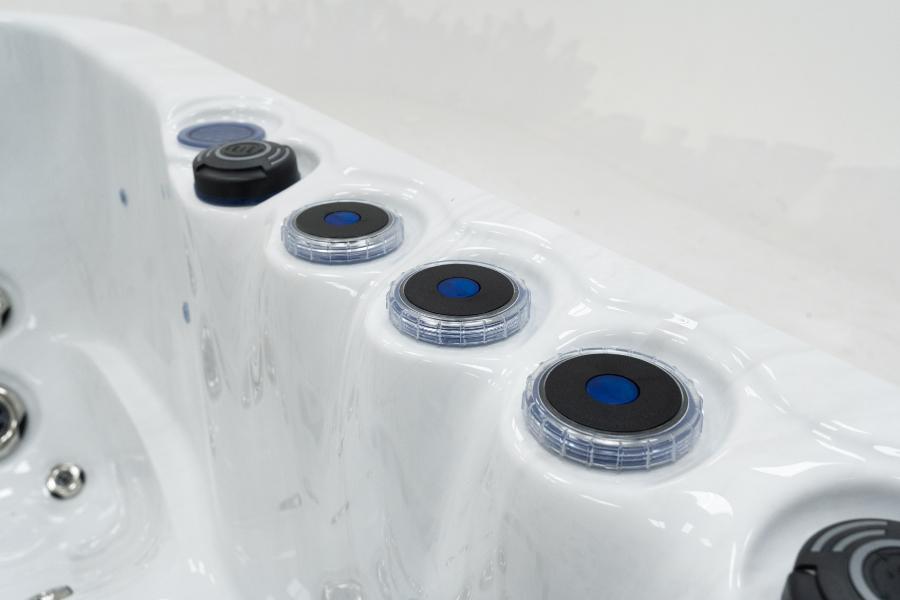 Platinum Spas 4-6 Person Hot Tub 32 Amp | Bluetooth Speakers, Ozone Water Care, 59 Jets, Lounger