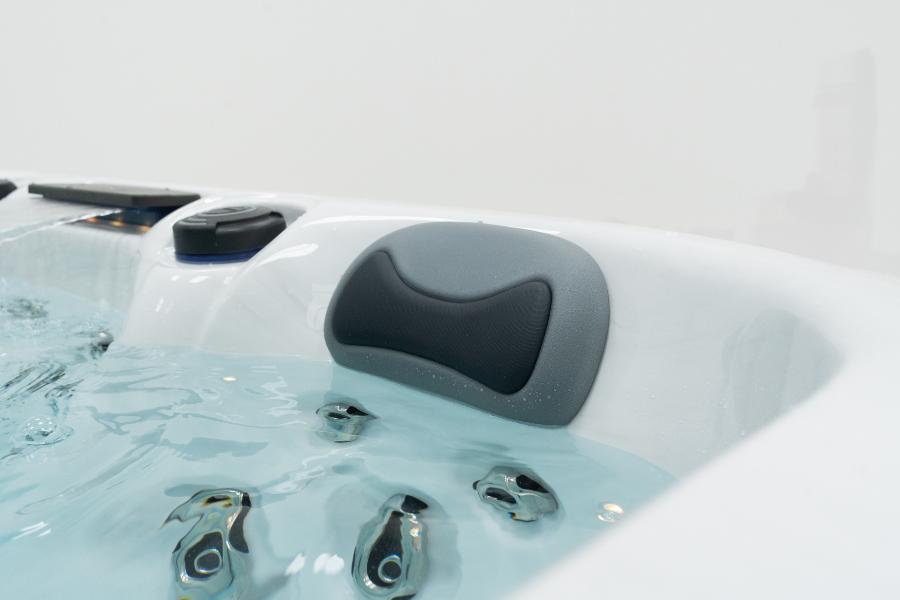 Platinum Spas 4-6 Person Hot Tub 32 Amp | Bluetooth Speakers, Ozone Water Care, 59 Jets, Lounger