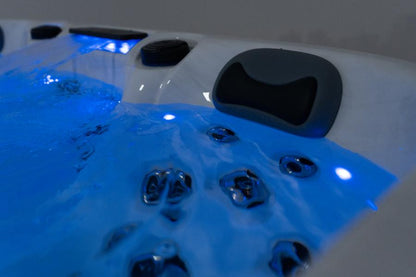 Nova 4-6 Person Hot Tub 32 Amp | Bluetooth Speakers, Ozone Water Care, 59 Jets, Lounger