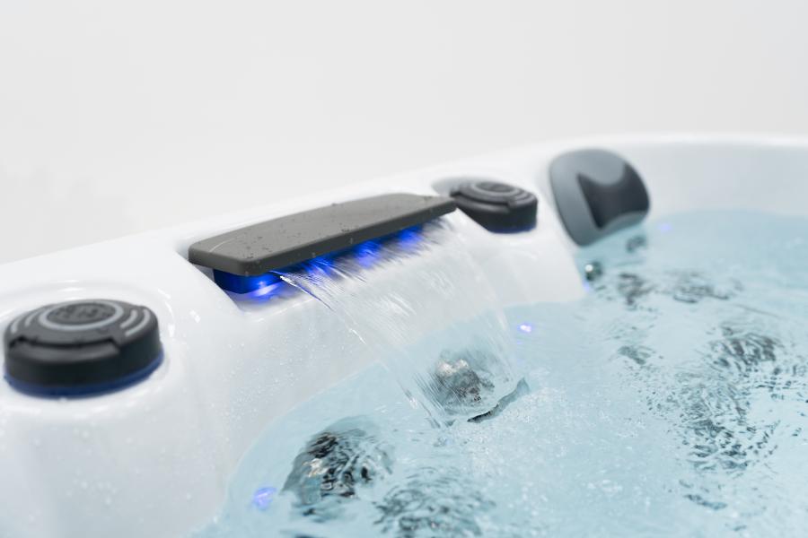 Platinum Spas 4-6 Person Hot Tub 32 Amp | Bluetooth Speakers, Ozone Water Care, 59 Jets, Lounger