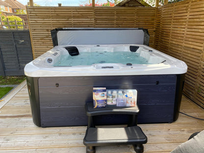 H20 Retreat Bay XL 6 person 32 AMP Hot Tub