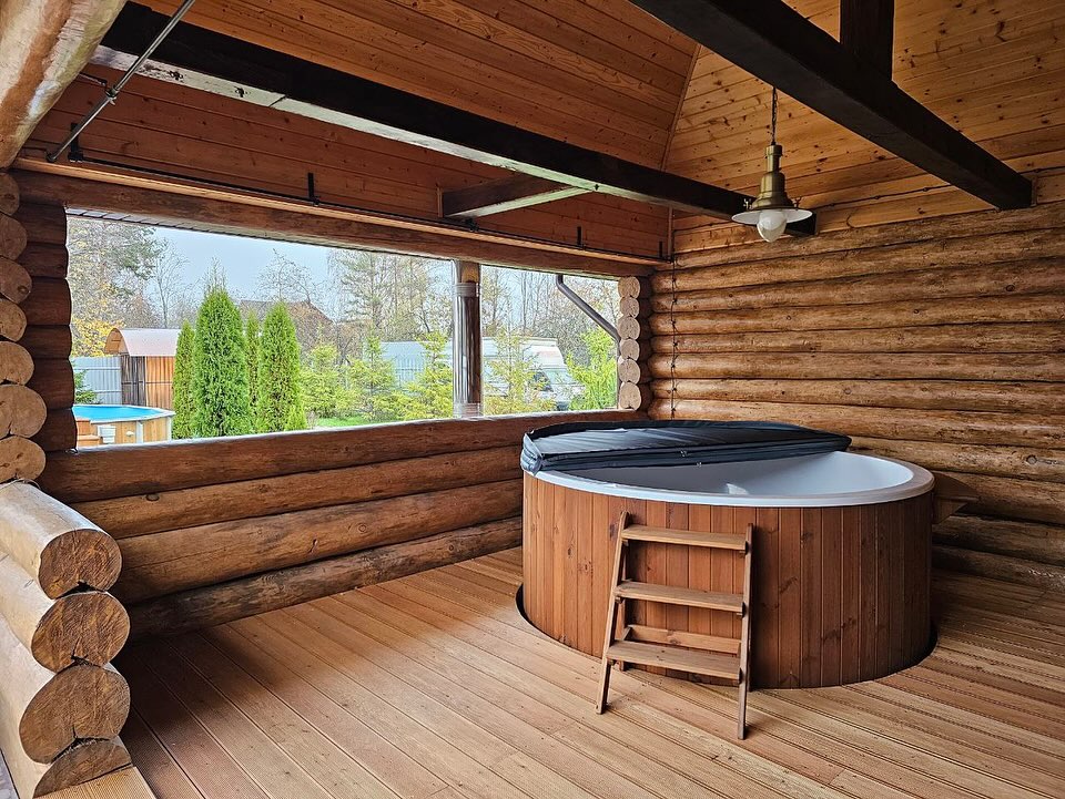 Polar Spa Comfort Family 195 Wood Fired 40kW External Stove 4-6 Person Hot Tub