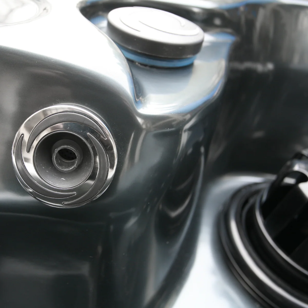 H20 Just 4 2 - 13 AMP Plug and Play Efficient Hot Tub