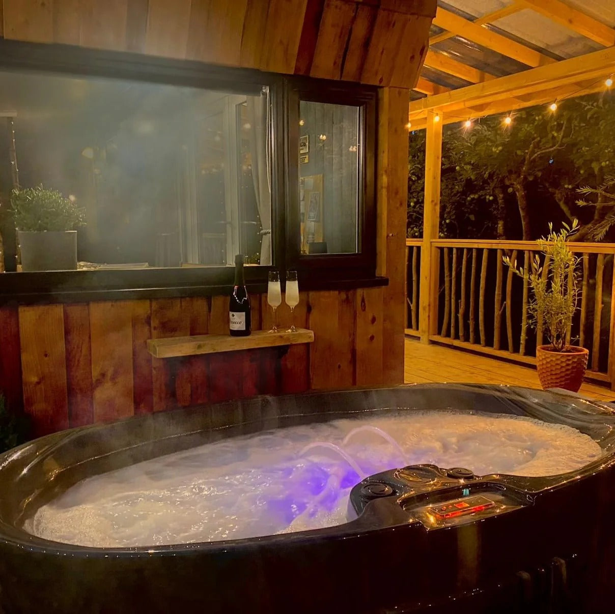 H20 Just 4 2 - 13 AMP Plug and Play Efficient Hot Tub